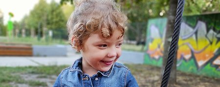 „Lijepe stvari događaju se zaista svaki dan”, zadovoljno tvrde roditelji dvoje djece s autizmom